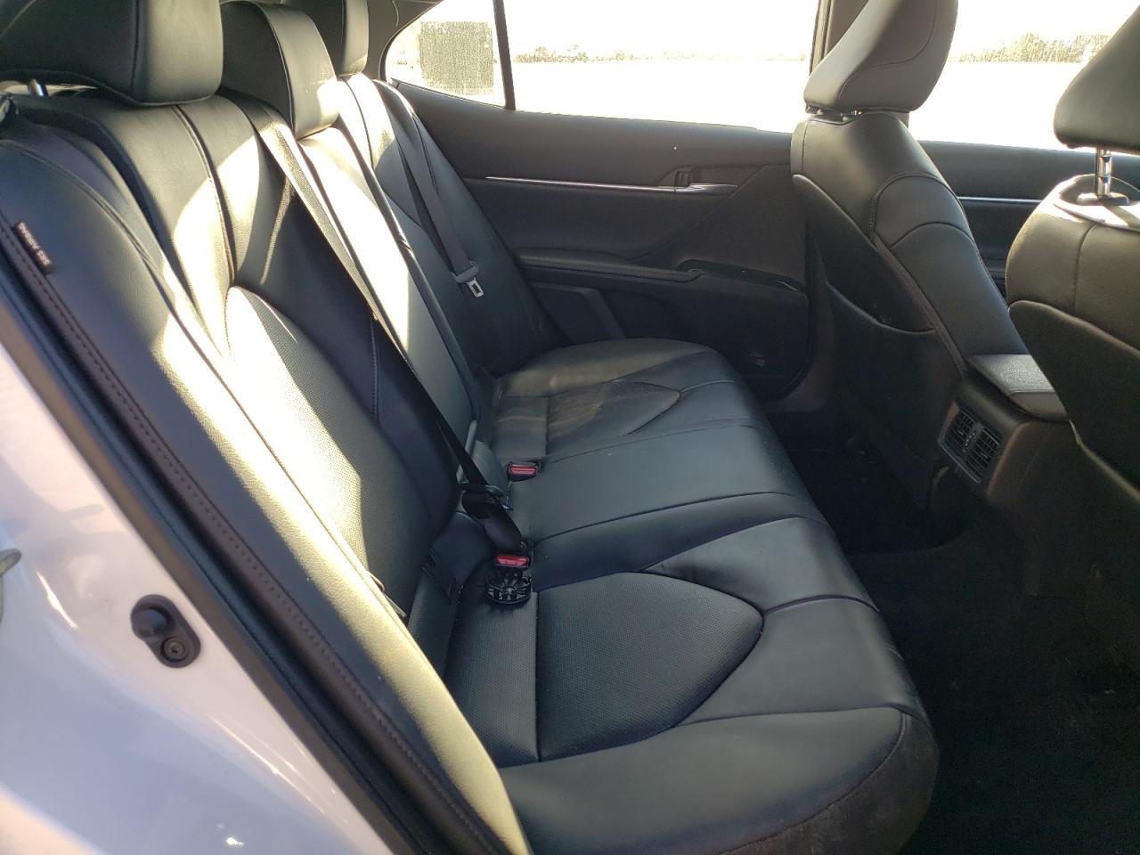 Photo 6 from auction – 2020 TOYOTA CAMRY XLE with VIN 4T1F31AK9LU016052