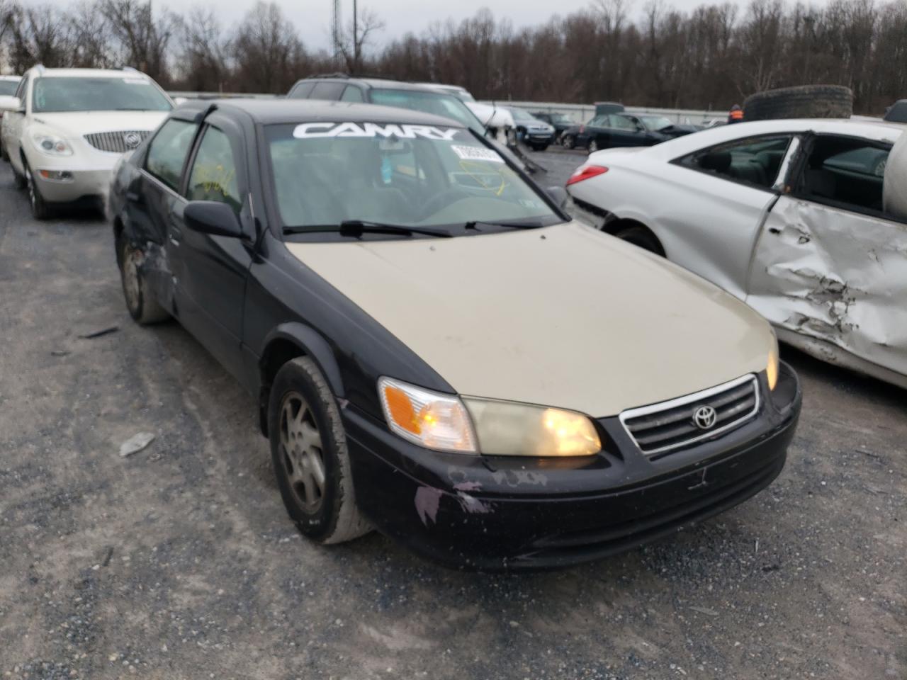 TOYOTA CAMRY LE 2000 with VIN 4T1BF22K7YU956853 - Photo from auction