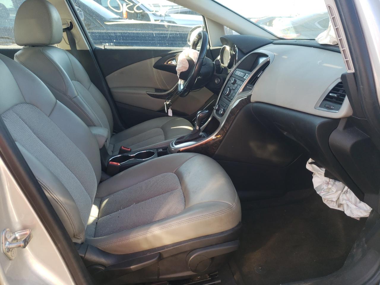 Photo 5 from auction – 2017 BUICK VERANO SPO with VIN 1G4PR5SK9H4104695