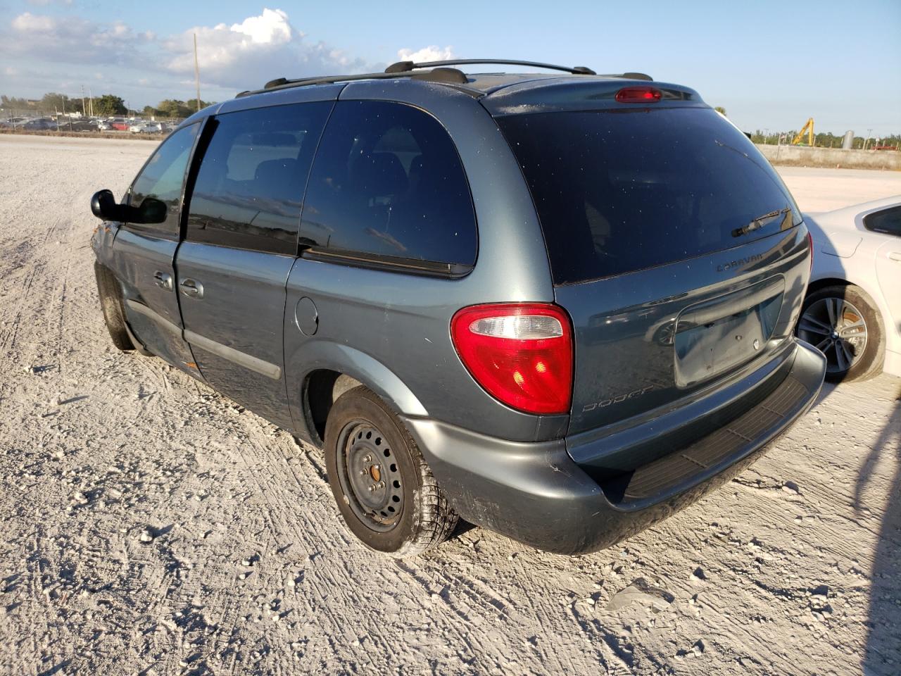Photo 3 from auction – 2005 DODGE CARAVAN SX with VIN 1D4GP45R35B328634