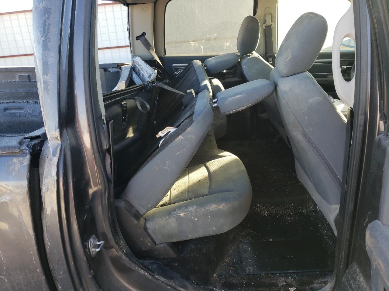 Photo 6 from auction – 2019 RAM 1500 CLASS with VIN 1C6RR6TTXKS561570