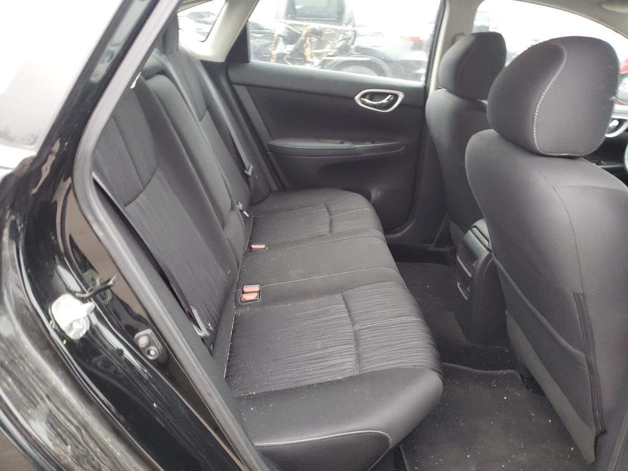 Photo 6 from auction – 2017 NISSAN SENTRA S with VIN 3N1AB7AP2HY393748