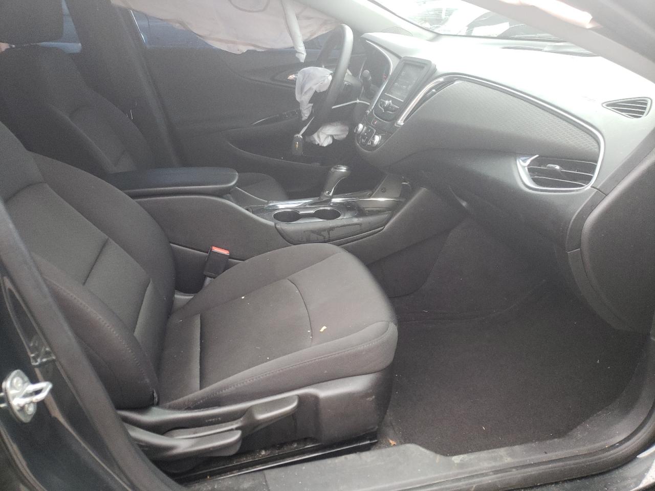 Photo 5 from auction – 2016 CHEVROLET MALIBU LT with VIN 1G1ZE5STXGF308483