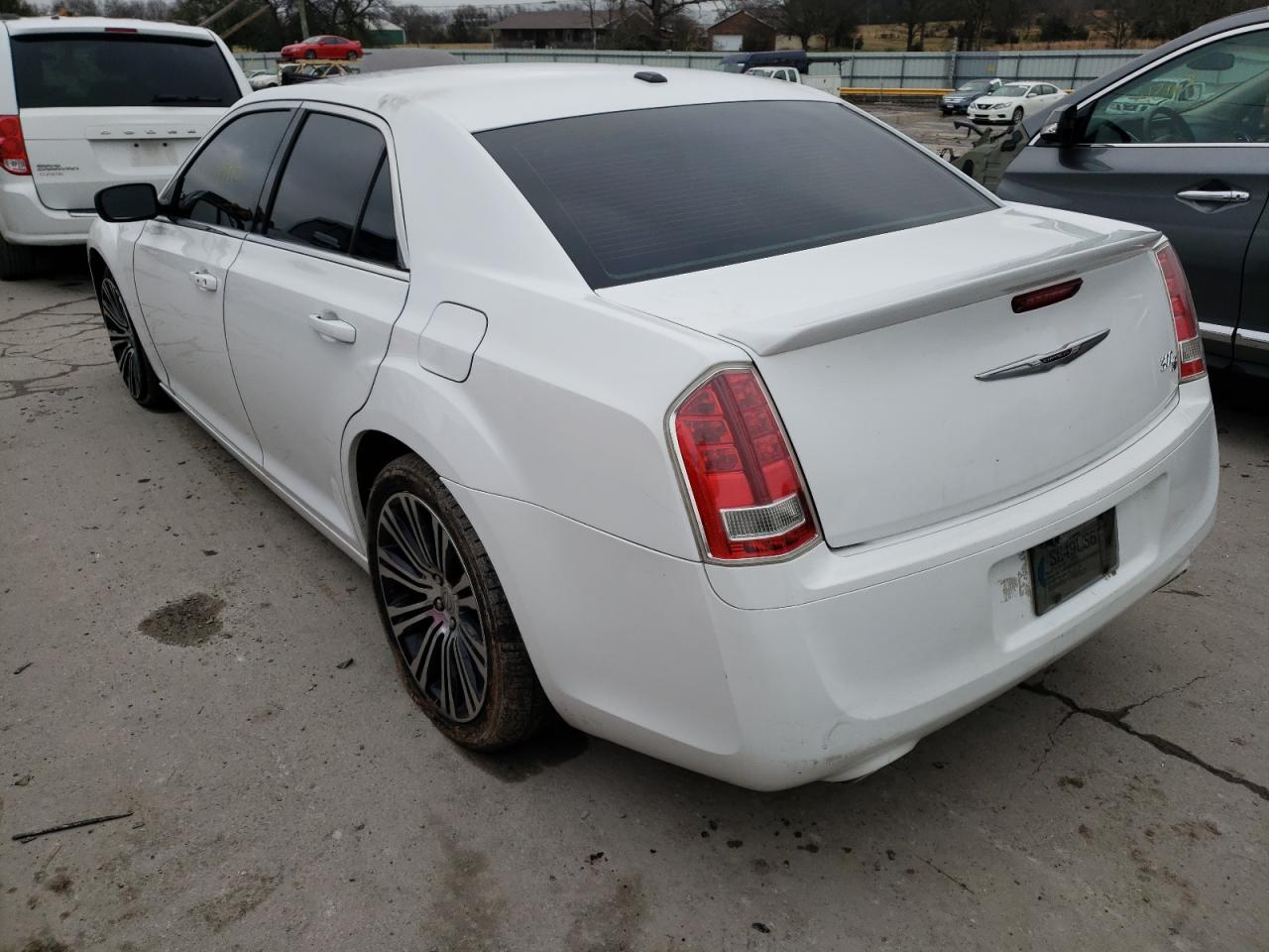 Photo 3 from auction – 2014 CHRYSLER 300 S with VIN 2C3CCABG8EH124268