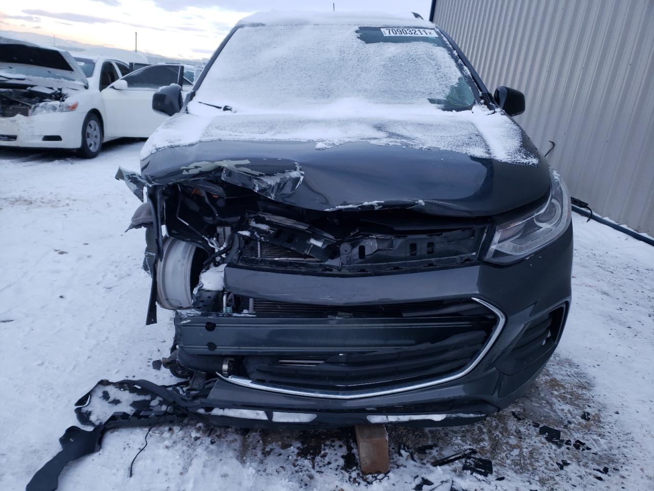 Photo 9 from auction – 2018 CHEVROLET TRAX 1LT with VIN 3GNCJLSB6JL336404