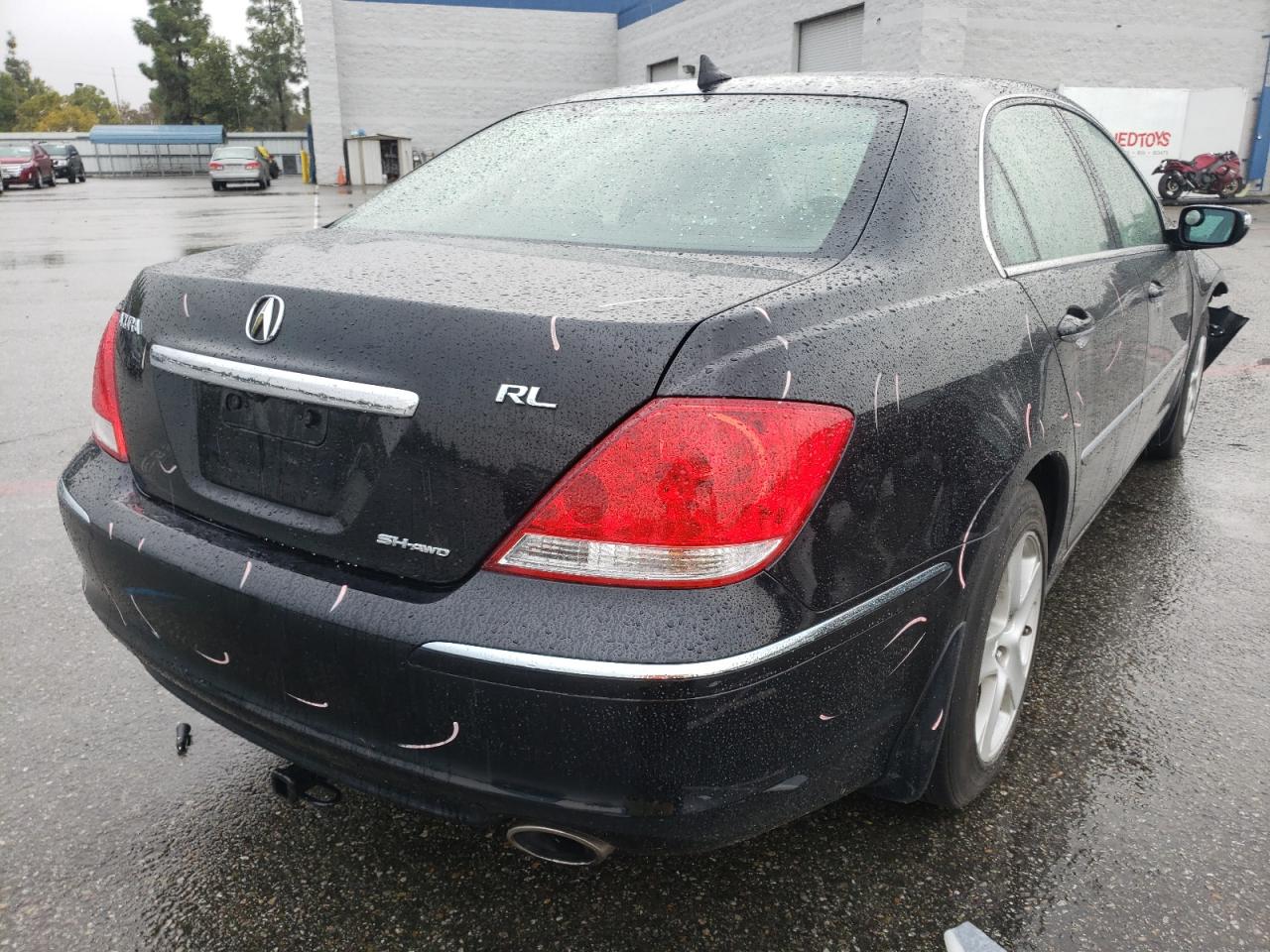 Photo 4 from auction – 2006 ACURA RL with VIN JH4KB165X6C007412