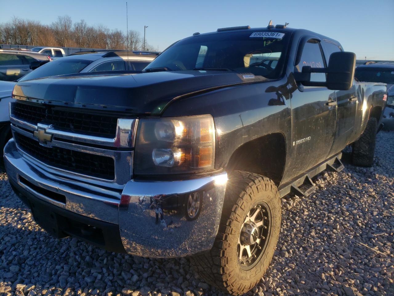 Photo 2 from auction – 2009 CHEVROLET SILVERADO with VIN 1GCHK436X9F183776