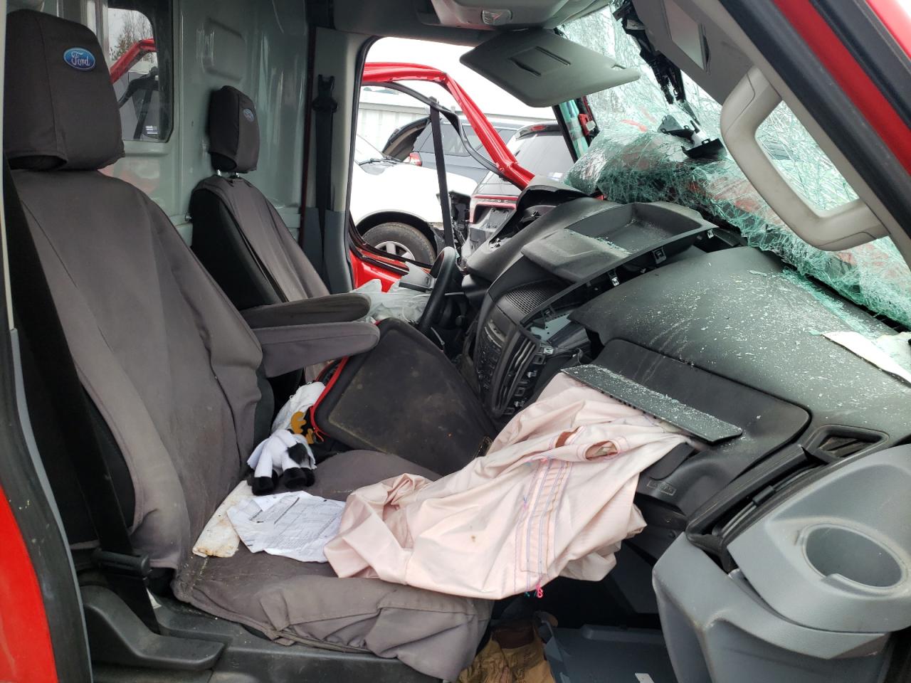 Photo 5 from auction – 2018 FORD TRANSIT T- with VIN 1FTYR2CM2JKA93967