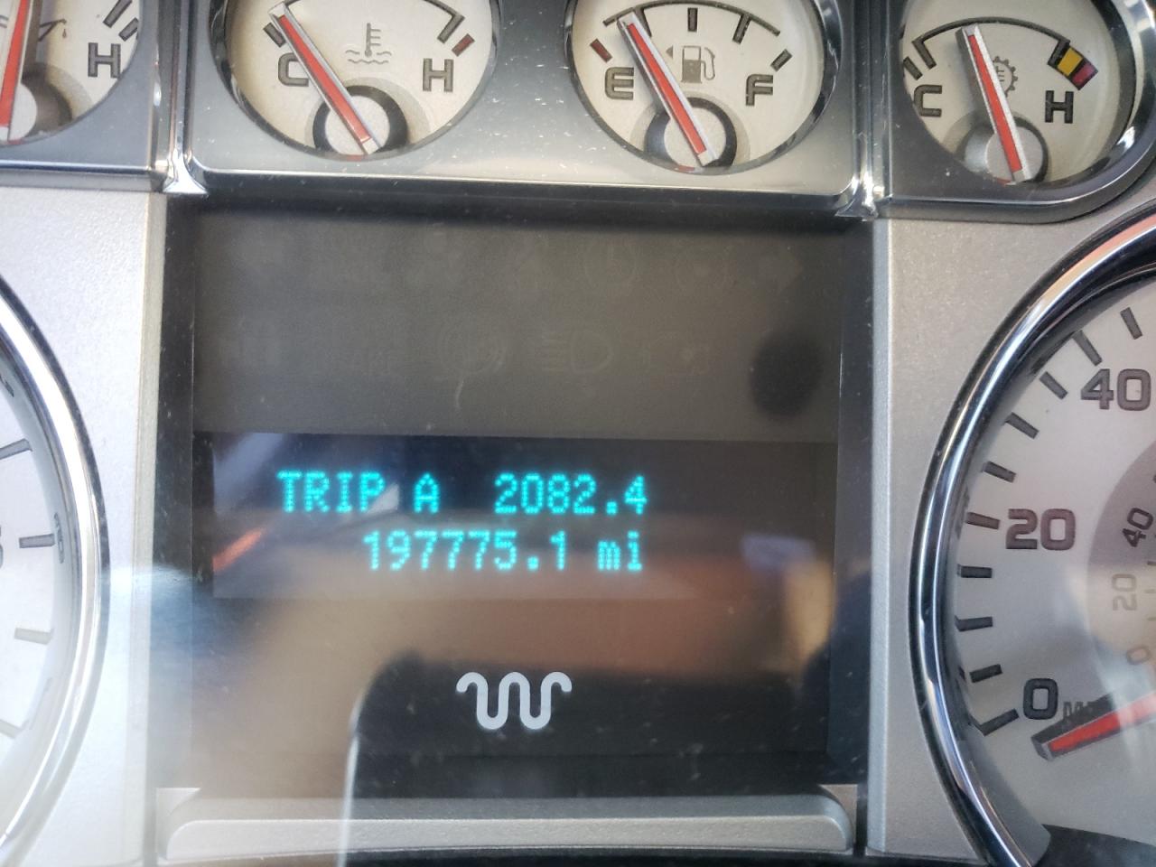 Photo 8 from auction – 2010 FORD F150 SUPER with VIN 1FTFW1EV5AKA26473