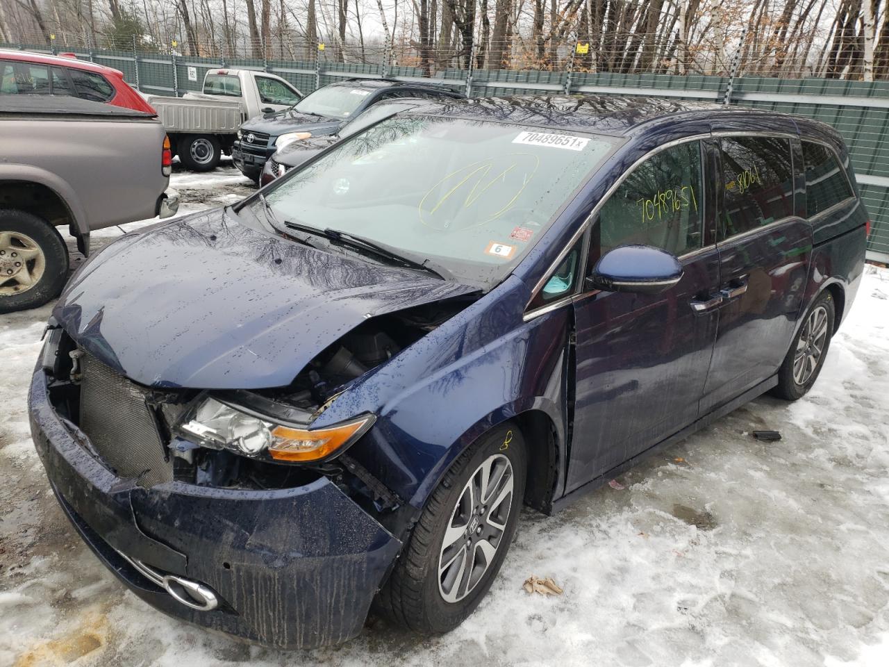 Photo 2 from auction – 2015 HONDA ODYSSEY TO with VIN 5FNRL5H96FB048465