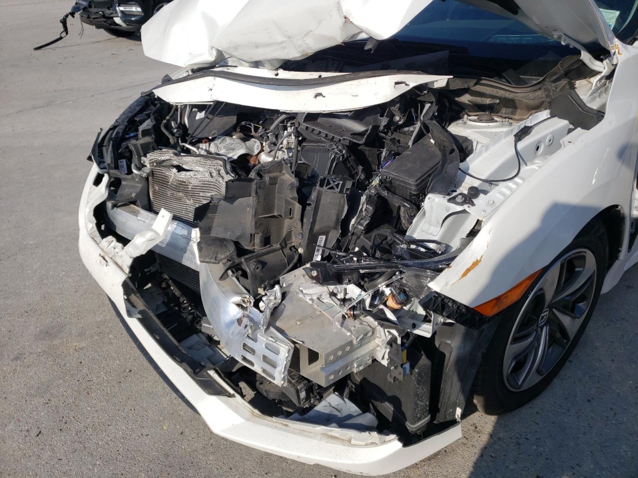 Photo 9 from auction – 2020 HONDA CIVIC LX with VIN 19XFC2F67LE003742
