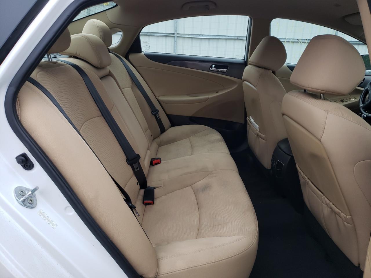 Photo 6 from auction – 2012 HYUNDAI SONATA HYB with VIN KMHEC4A43CA032196