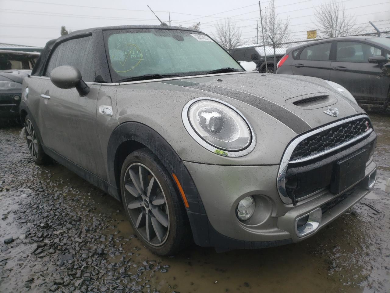 MINI COOPER S 2016 with VIN WMWWG9C59G3A92297 - Photo from auction