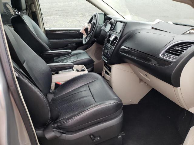 Photo 5 from auction – 2013 CHRYSLER TOWN & COU with VIN 2C4RC1CG2DR723860