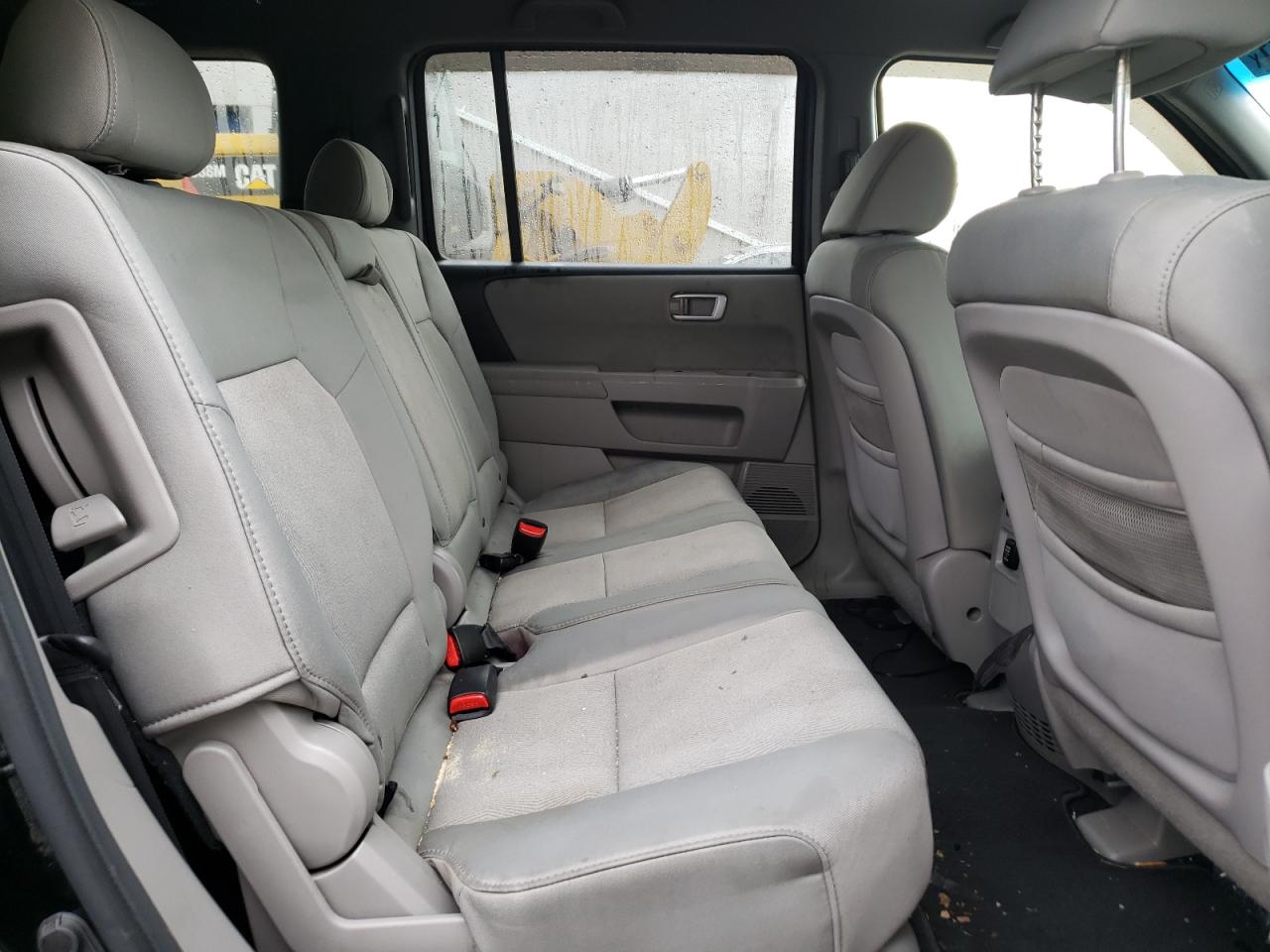 Photo 6 from auction – 2010 HONDA PILOT LX with VIN 5FNYF4H20AB037261