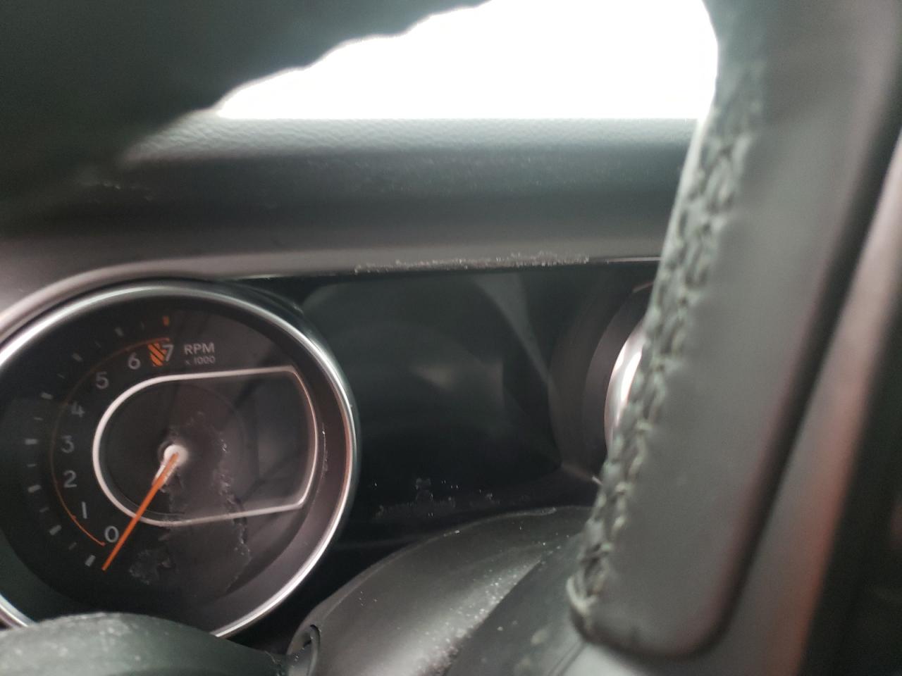 Photo 8 from auction – 2021 JEEP GLADIATOR with VIN 1C6HJTAG3ML591790