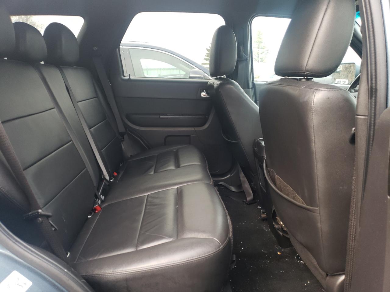 Photo 6 from auction – 2011 FORD ESCAPE LIM with VIN 1FMCU0E70BKA71810