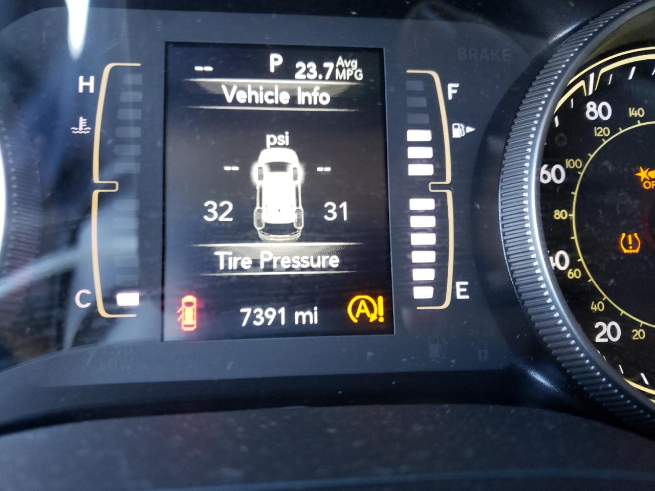 Photo 8 from auction – 2021 JEEP CHEROKEE L with VIN 1C4PJLLB2MD112095
