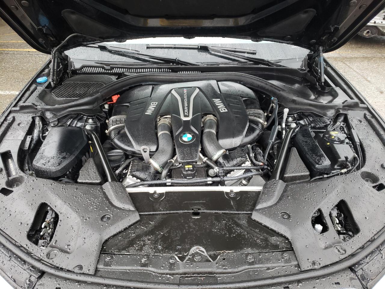 Photo 7 from auction – 2018 BMW M550XI with VIN WBAJB9C56JG463759