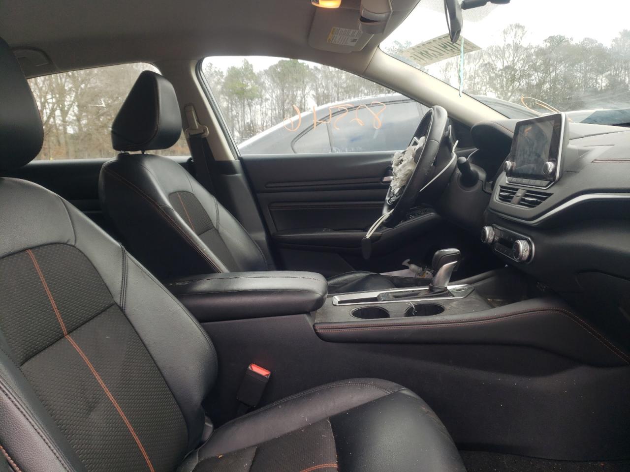 Photo 5 from auction – 2019 NISSAN ALTIMA SR with VIN 1N4BL4CV3KC104410