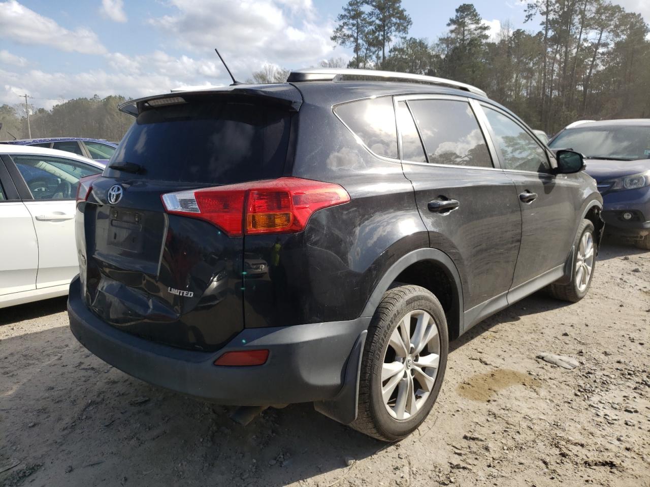 Photo 4 from auction – 2014 TOYOTA RAV4 LIMIT with VIN 2T3YFREV6EW118230