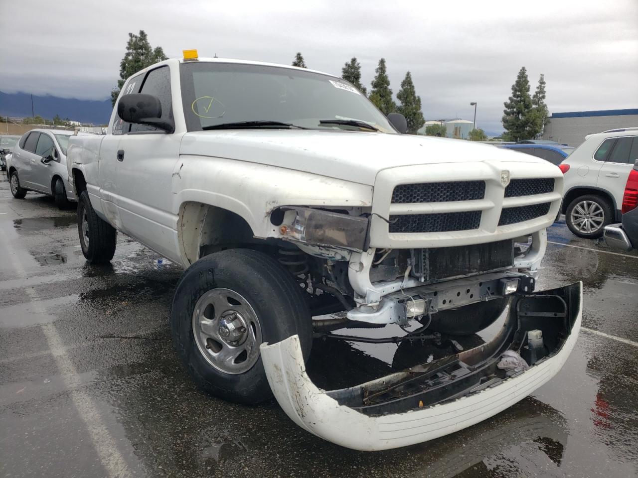 DODGE RAM 1500 2001 with VIN 3B7HF13Z61G197531 - Photo from auction