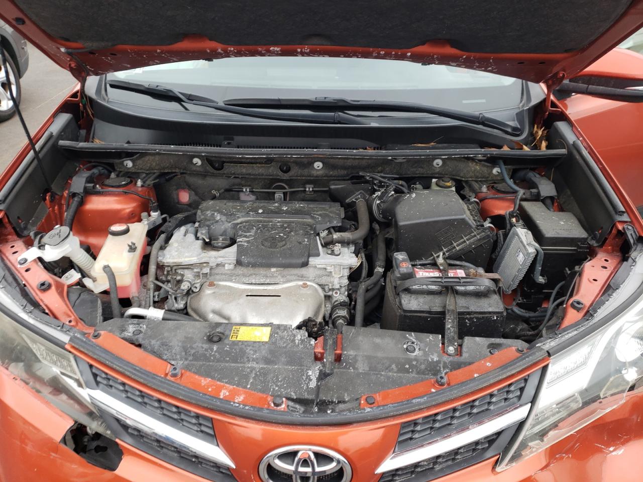 Photo 7 from auction – 2015 TOYOTA RAV4 XLE with VIN JTMRFREV3FD118673