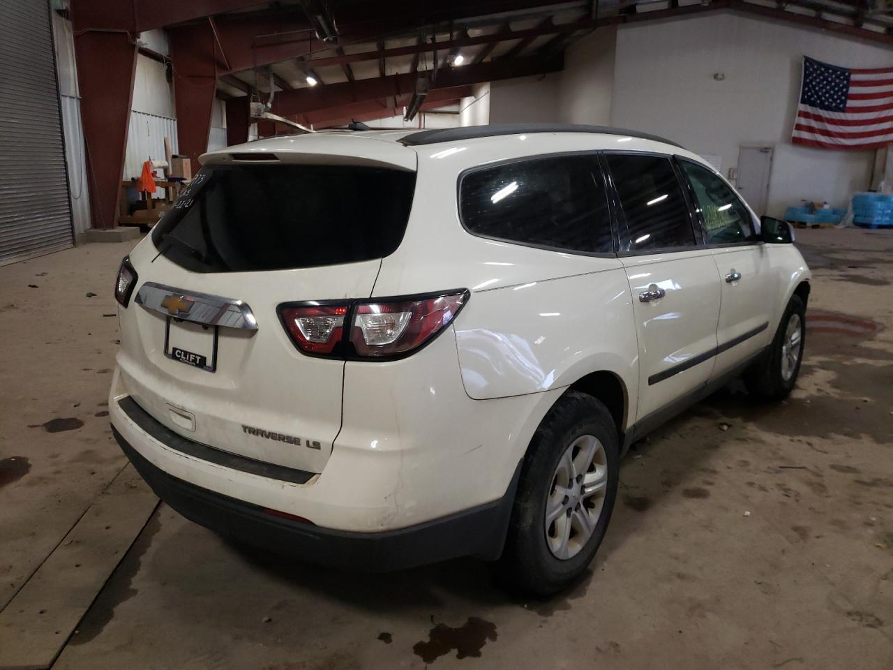 Photo 4 from auction – 2014 CHEVROLET TRAVERSE L with VIN 1GNKRFEDXEJ145973