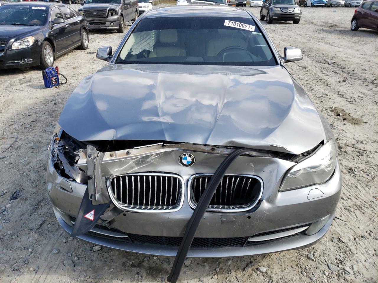 Photo 7 from auction – 2011 BMW 528 I with VIN WBAFR1C50BDJ97659