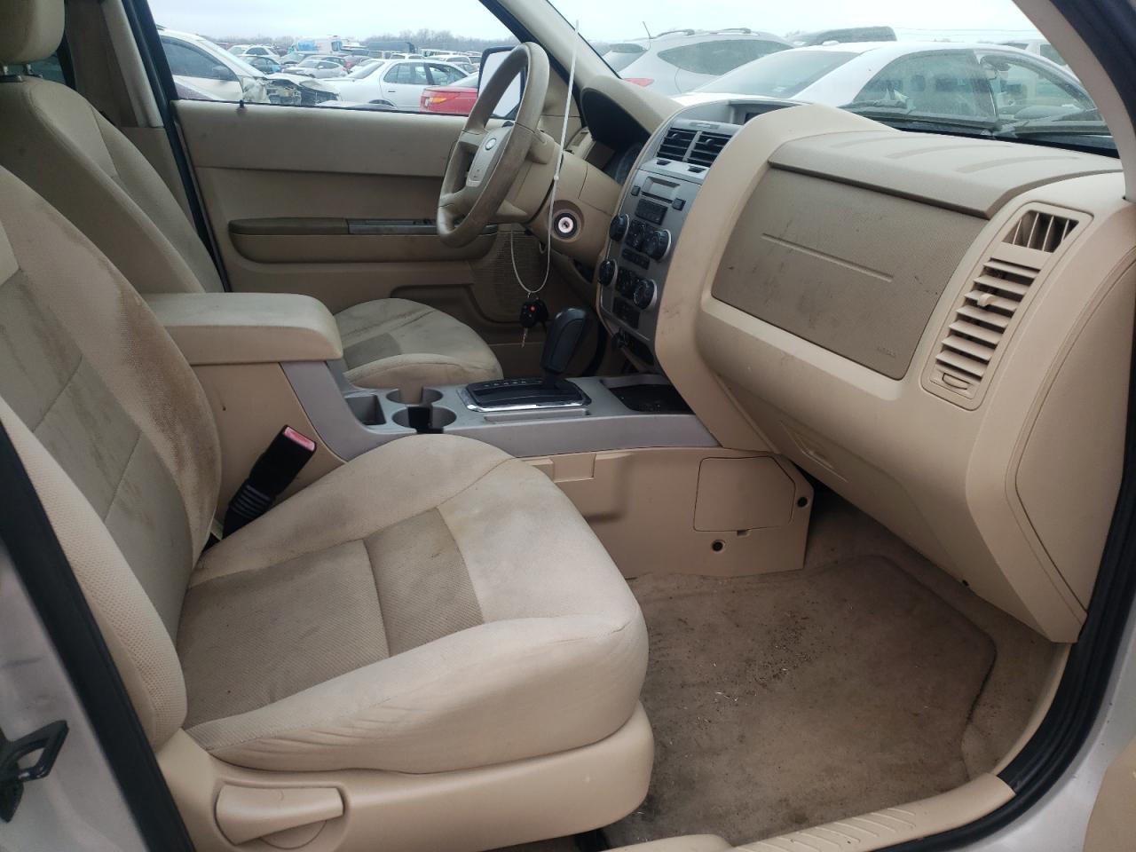 Photo 5 from auction – 2008 FORD ESCAPE XLT with VIN 1FMCU93178KB26510