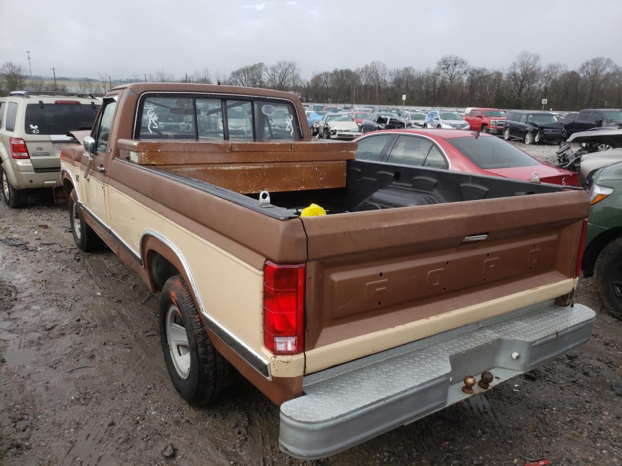 Photo 3 from auction – 1986 FORD F150 with VIN 2FTCF15Y5GCA32915