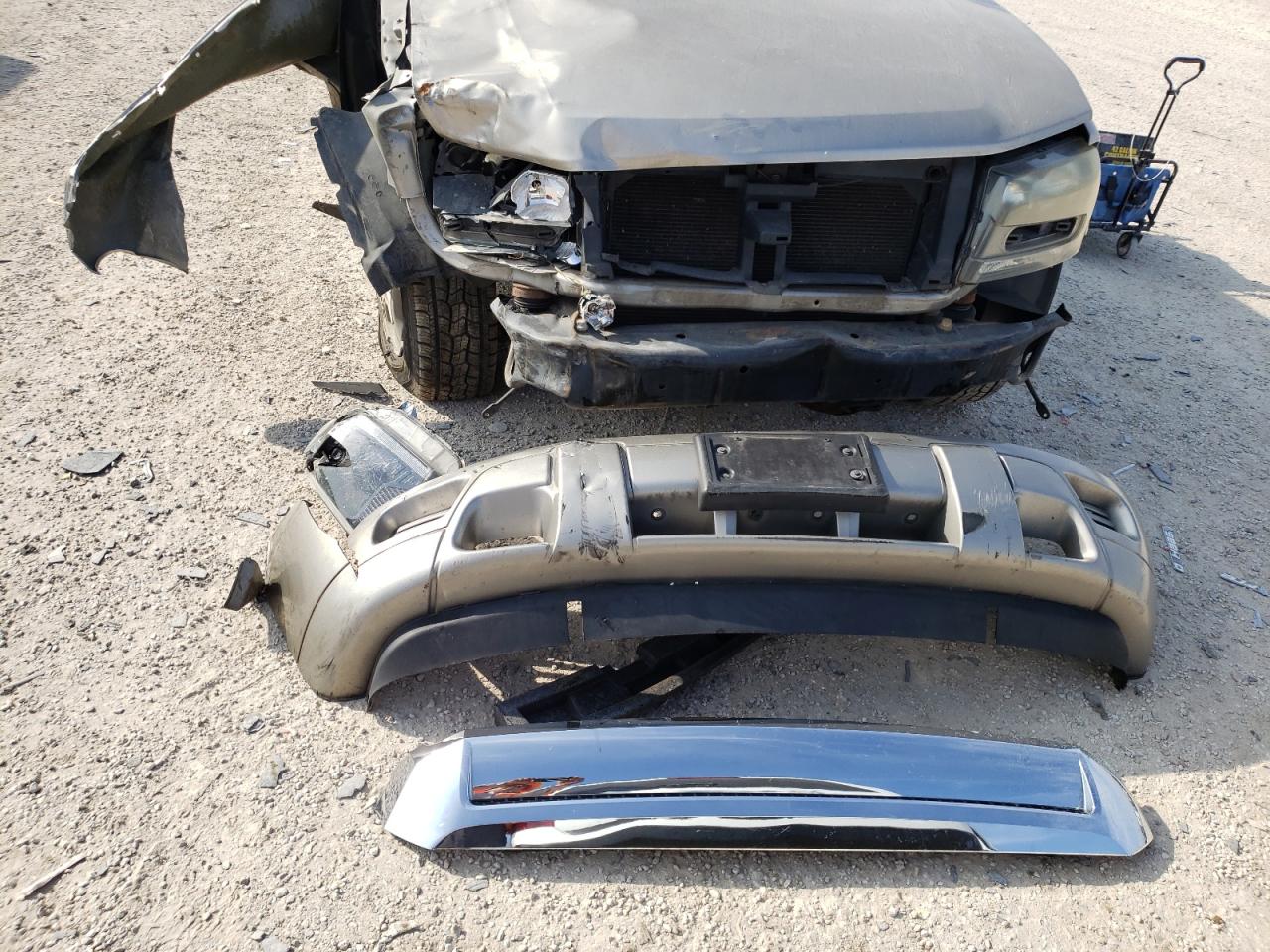 Photo 9 from auction – 2003 CHEVROLET TRAILBLAZE with VIN 1GNDS13S832337465