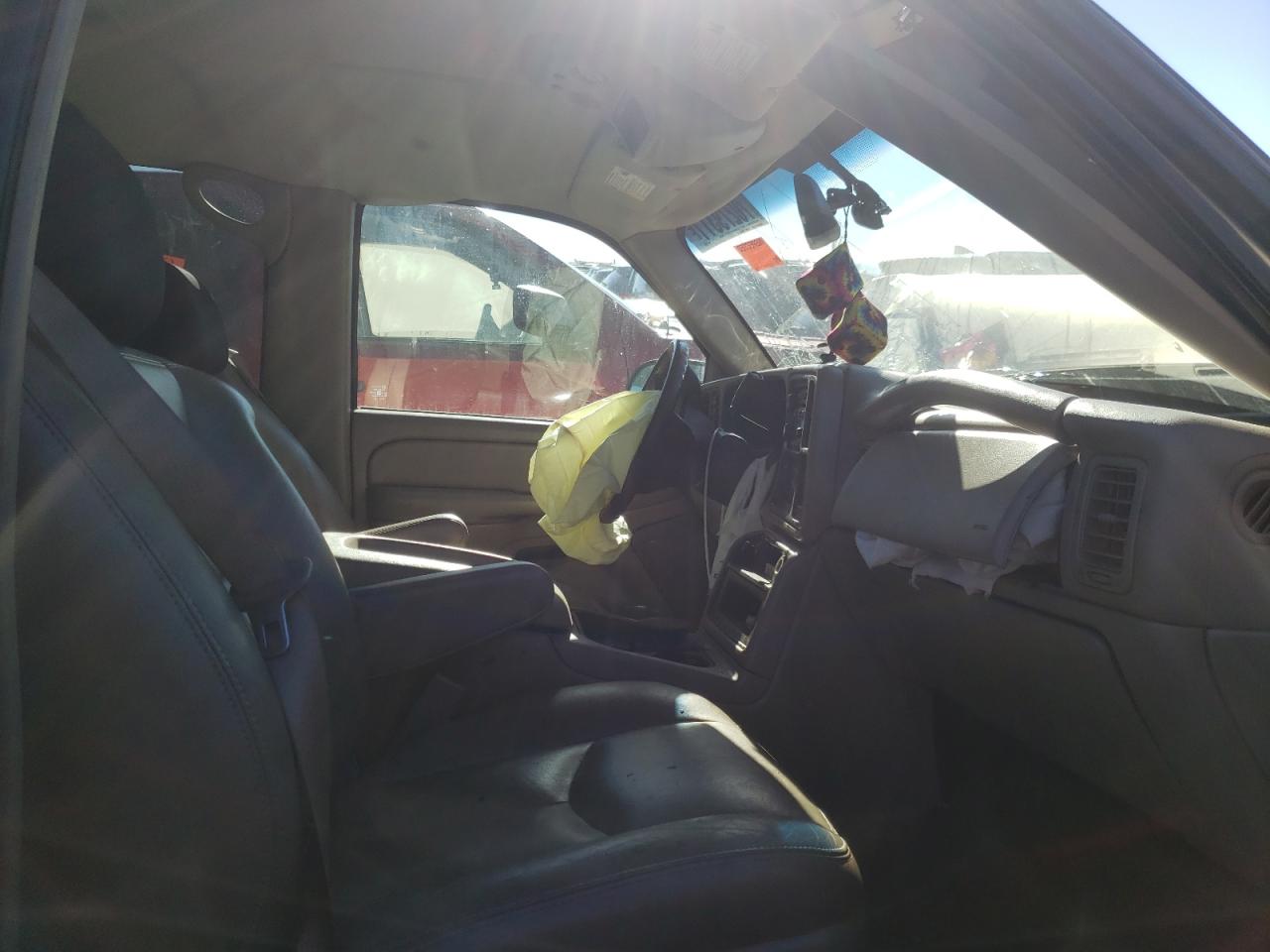 Photo 5 from auction – 2006 CHEVROLET SILVERADO with VIN 2GCEK13T561103763