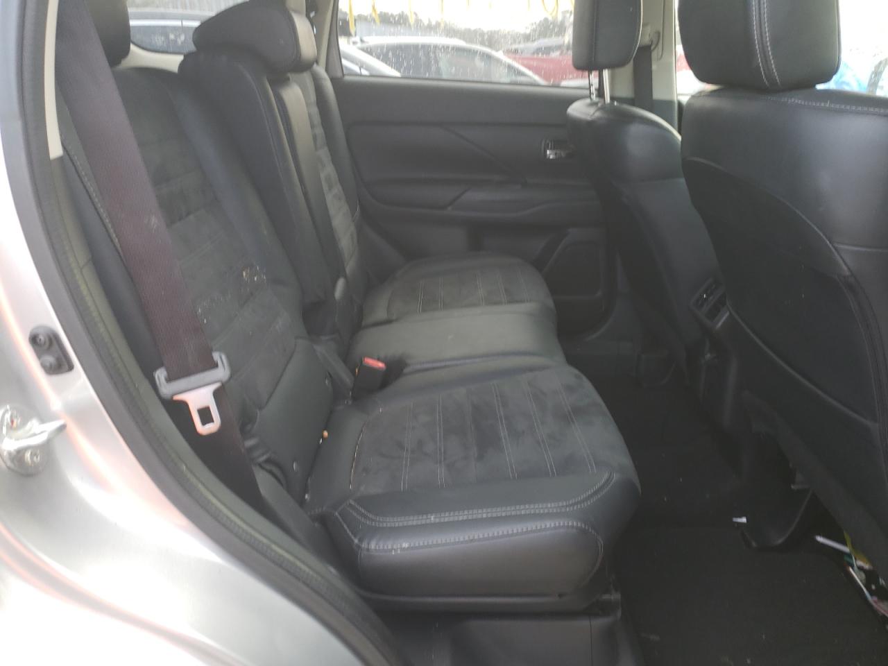 Photo 6 from auction – 2019 MITSUBISHI OUTLANDER with VIN JA4AD3A34KJ001968