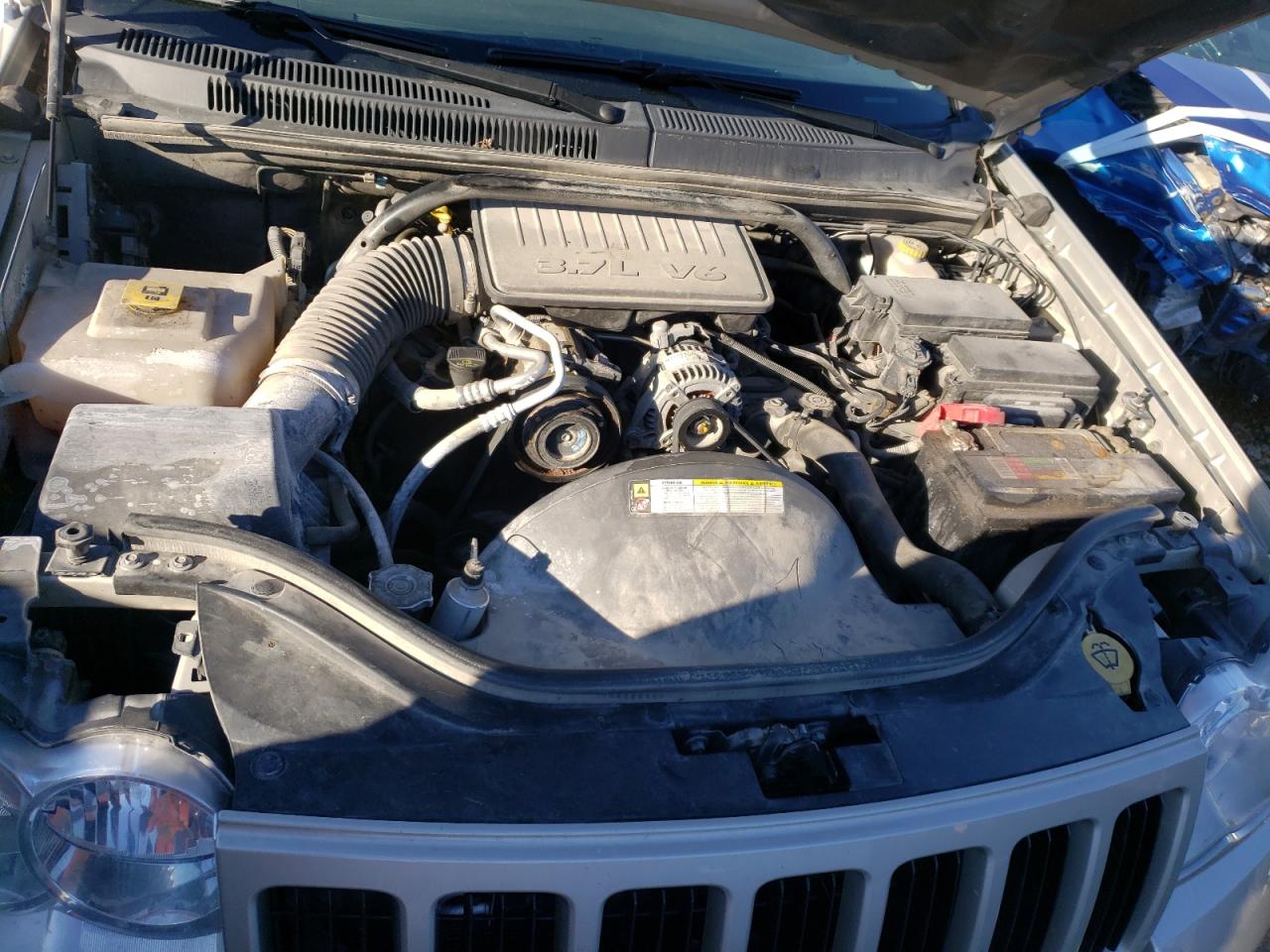 Photo 7 from auction – 2010 JEEP GRAND CHER with VIN 1J4PR4GK2AC119942
