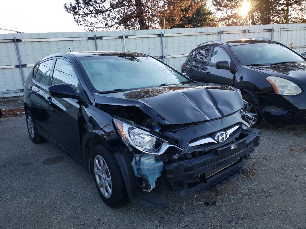 HYUNDAI ACCENT GLS 2012 with VIN KMHCT5AE2CU022022 - Photo from auction