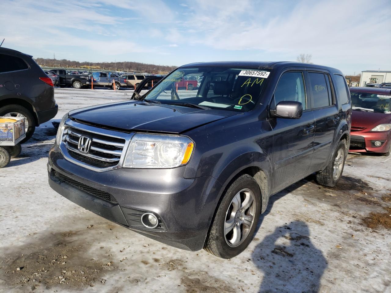 Photo 2 from auction – 2014 HONDA PILOT EXL with VIN 5FNYF4H57EB038018
