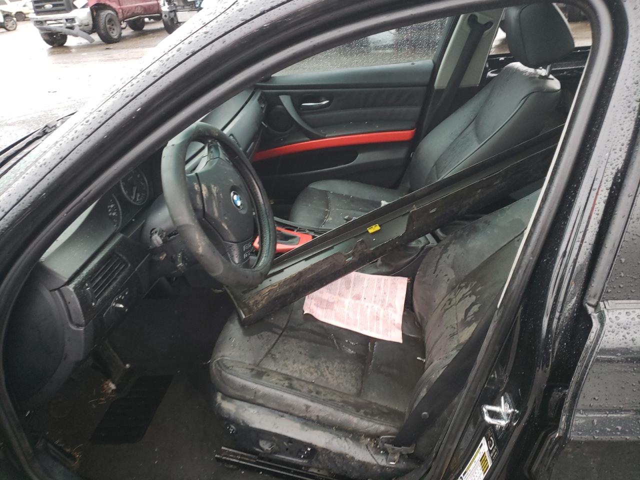Photo 5 from auction – 2006 BMW 330 I with VIN WBAVB33586PS19844