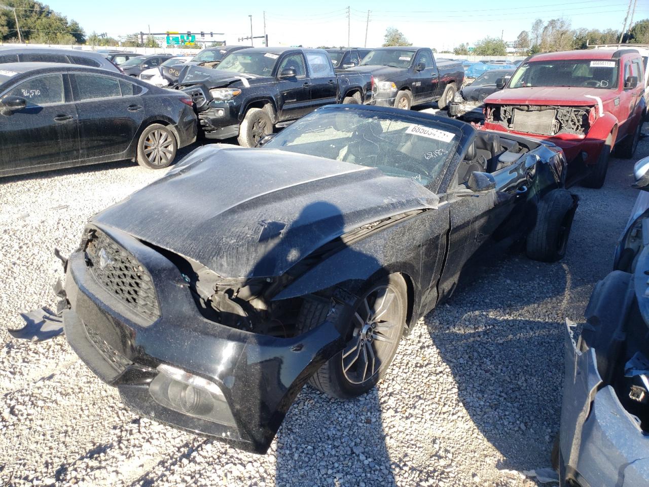 Photo 2 from auction – 2017 FORD MUSTANG with VIN 1FATP8UH7H5279295