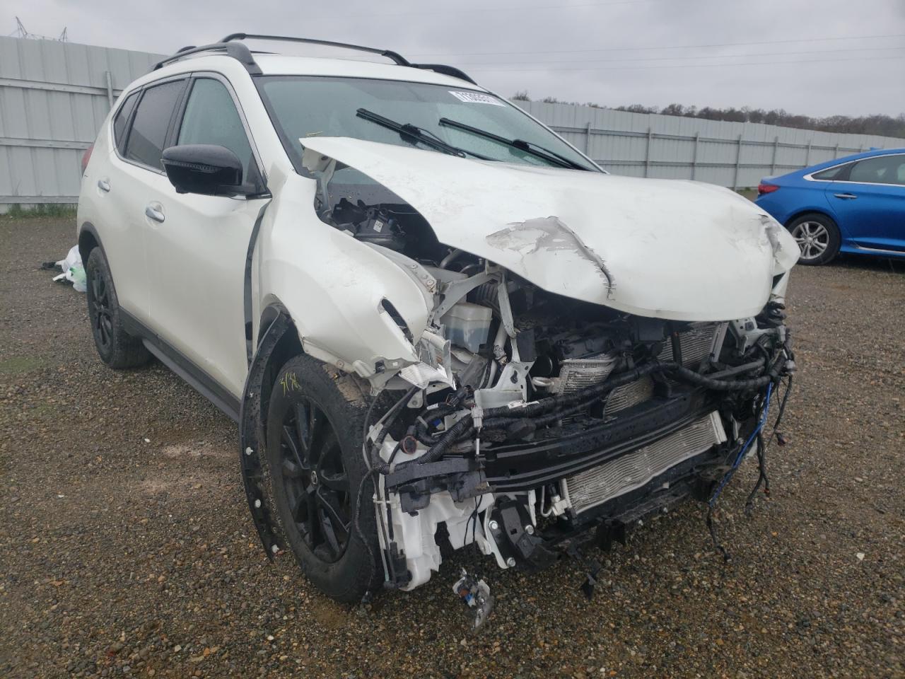 NISSAN ROGUE S 2018 with VIN 5N1AT2MT2JC749907 - Photo from auction