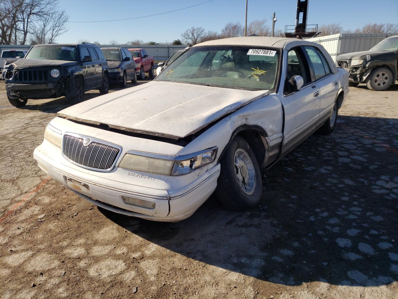 Photo 2 from auction – 1996 MERCURY GRAND MARQ with VIN 2MELM75W2TX655093