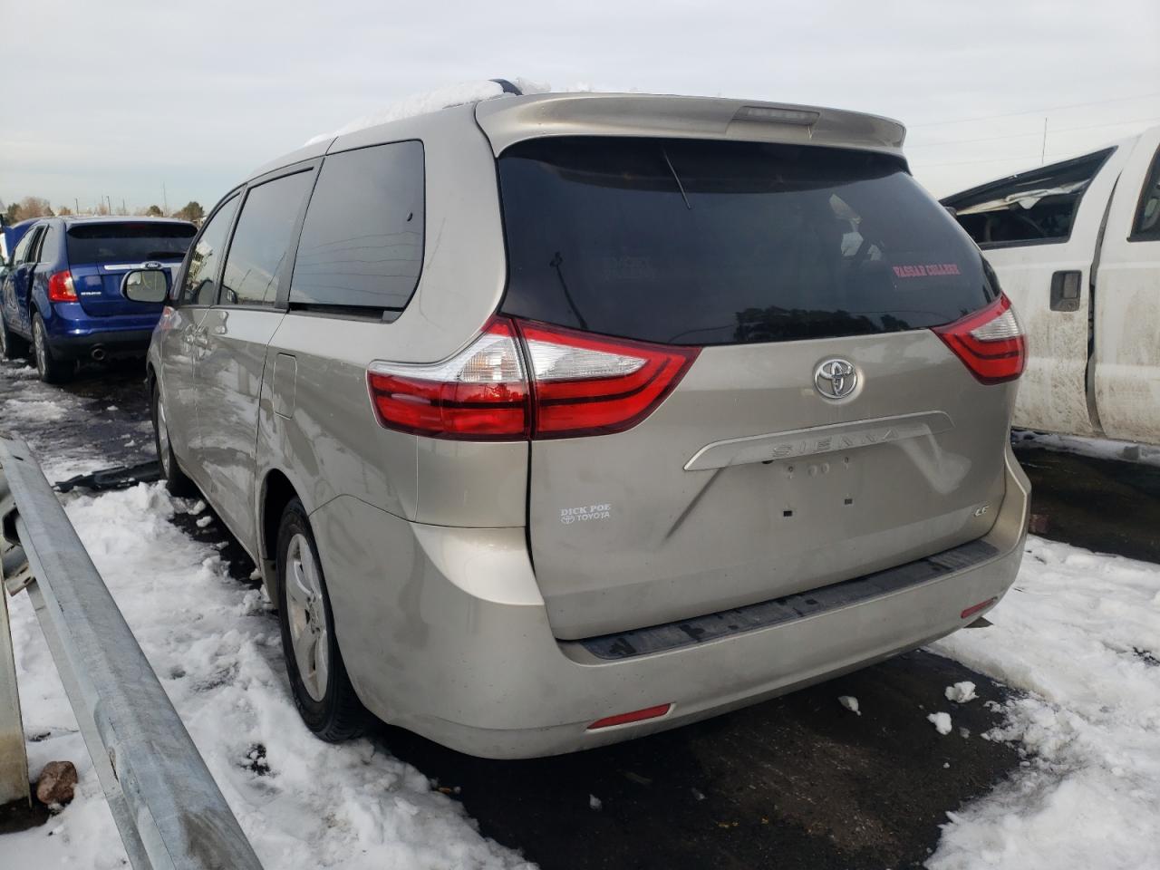 Photo 3 from auction – 2016 TOYOTA SIENNA LE with VIN 5TDKK3DC5GS745195