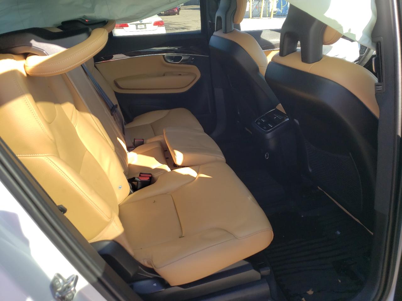 Photo 6 from auction – 2018 VOLVO XC90 T6 with VIN YV4A22PK2J1352846