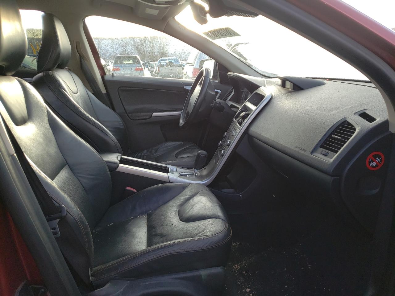 Photo 5 from auction – 2010 VOLVO XC60 3.2 with VIN YV4982DL8A2104223