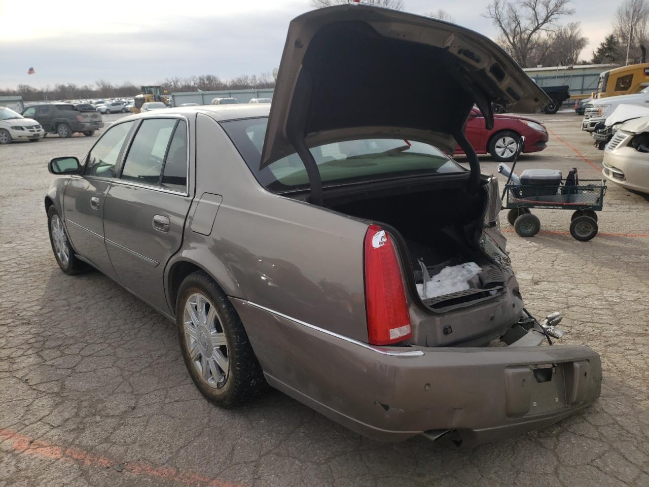 Photo 3 from auction – 2006 CADILLAC DTS with VIN 1G6KD57Y06U123100