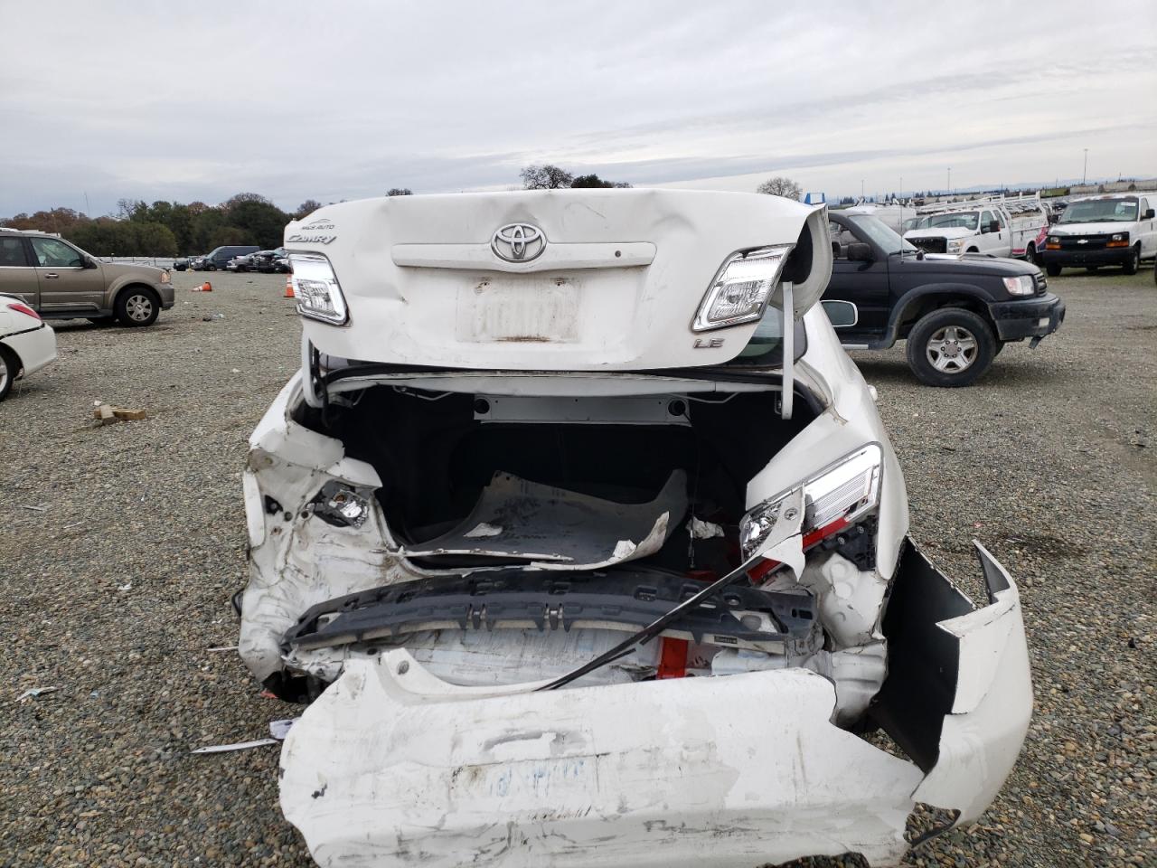 Photo 9 from auction – 2010 TOYOTA CAMRY BASE with VIN 4T1BF3EK4AU555901