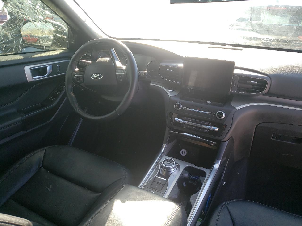 Photo 9 from auction – 2020 FORD EXPLORER X with VIN 1FMSK8DH5LGB05450