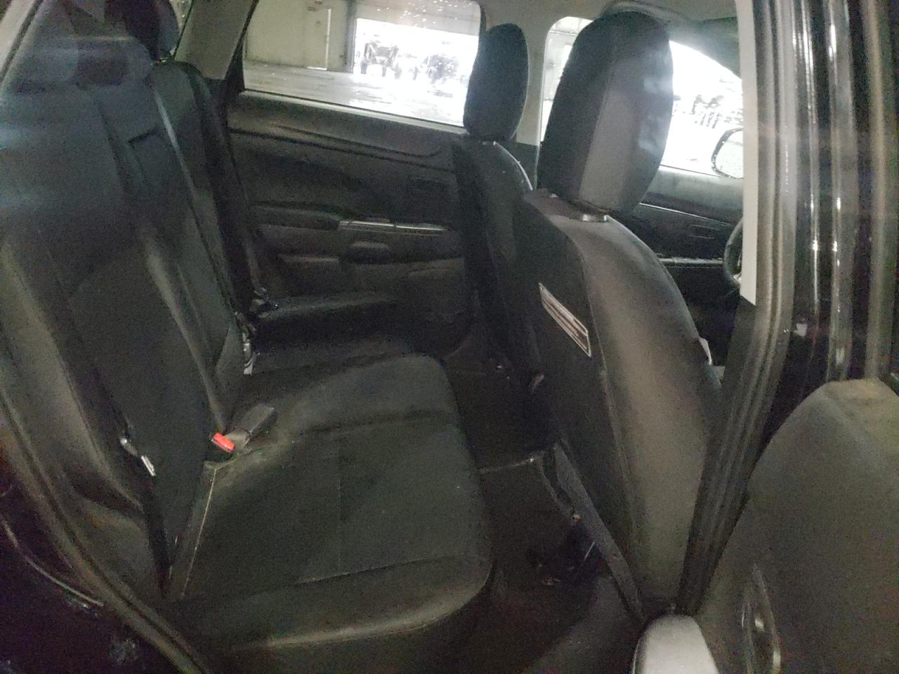 Photo 6 from auction – 2015 MITSUBISHI OUTLANDER with VIN 4A4AP3AW9FE044863