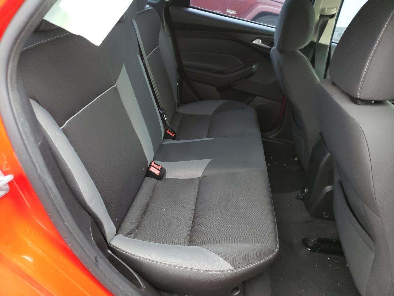 Photo 6 from auction – 2014 FORD FOCUS SE with VIN 1FADP3F20EL283552