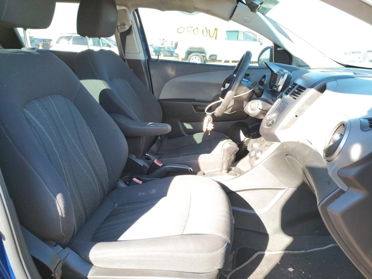 Photo 5 from auction – 2013 CHEVROLET SONIC LT with VIN 1G1JC6SH0D4185725